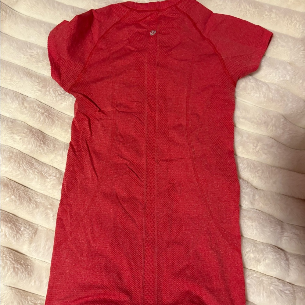 Lululemon Athletica Red Short Sleeve Top